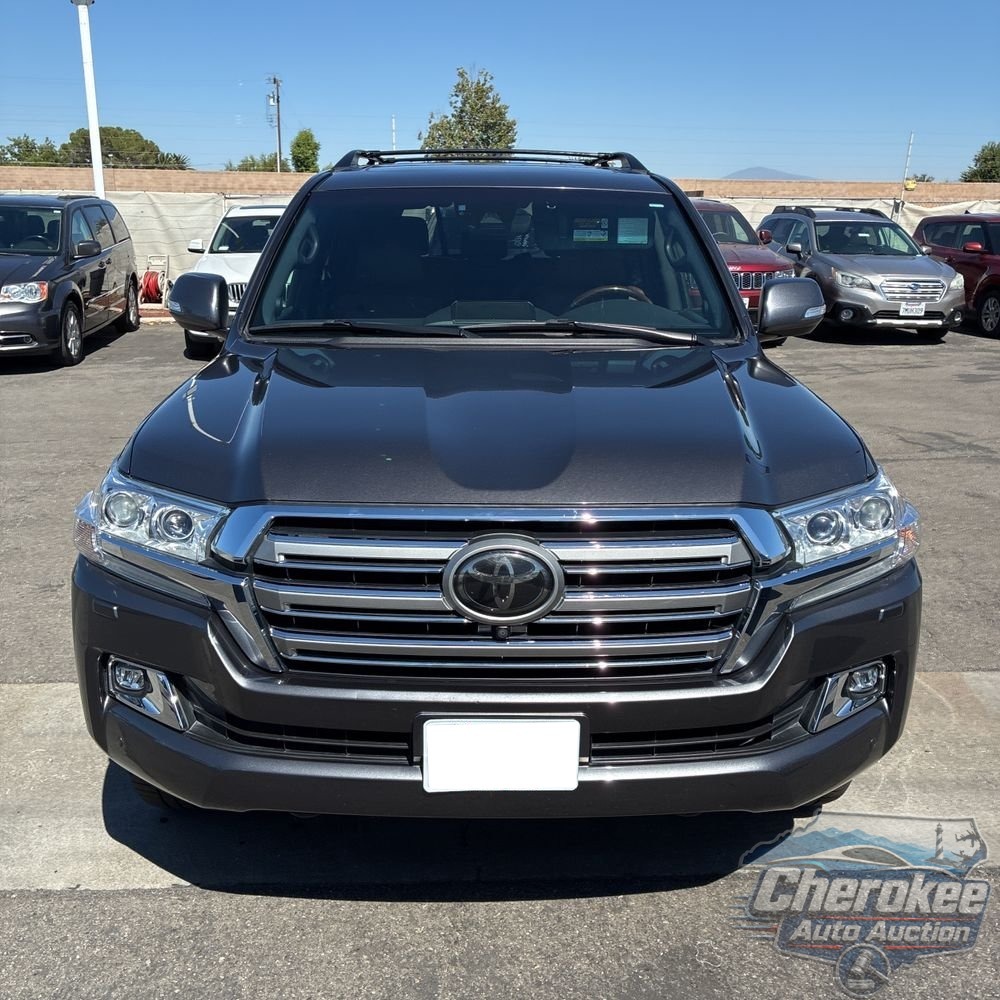 2018 Toyota Land Cruiser Base