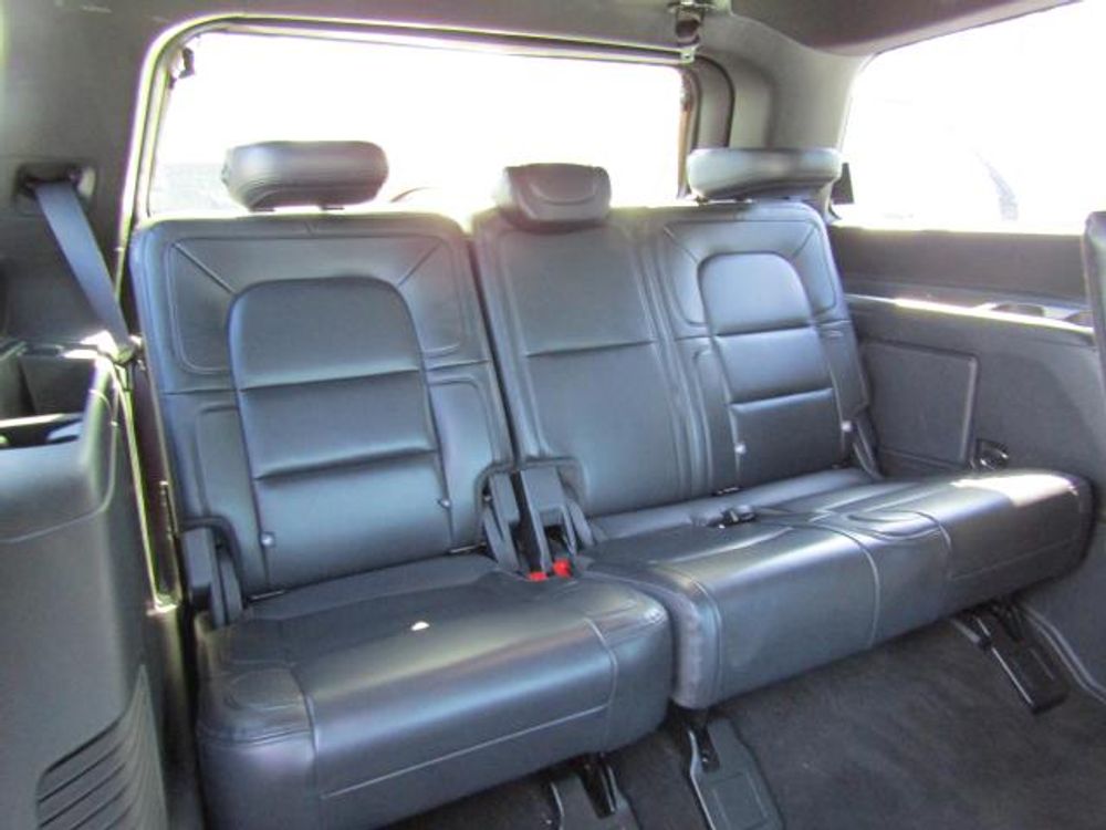 2023 Lincoln Navigator Standard