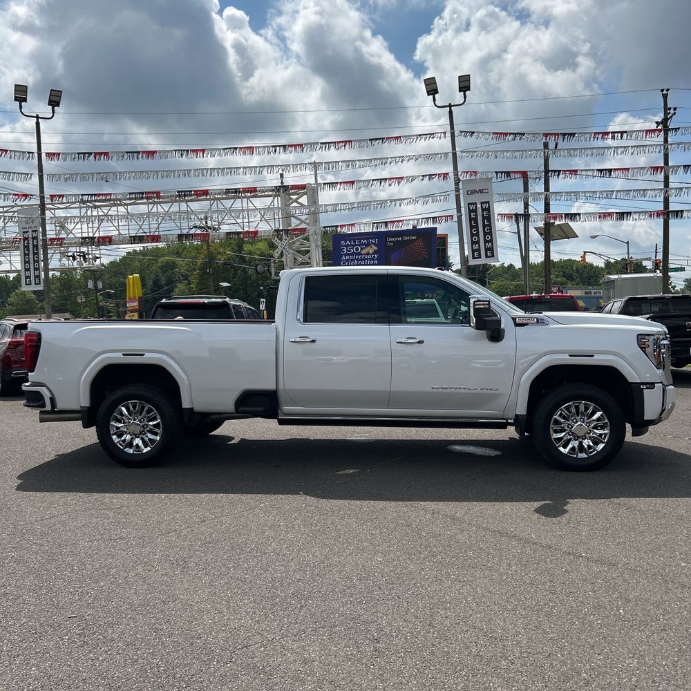 2024 GMC Sierra 3500HD Denali