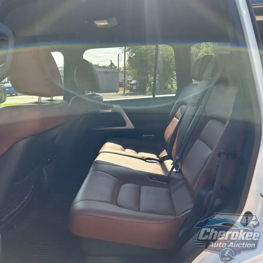 2019 Toyota Land Cruiser Base