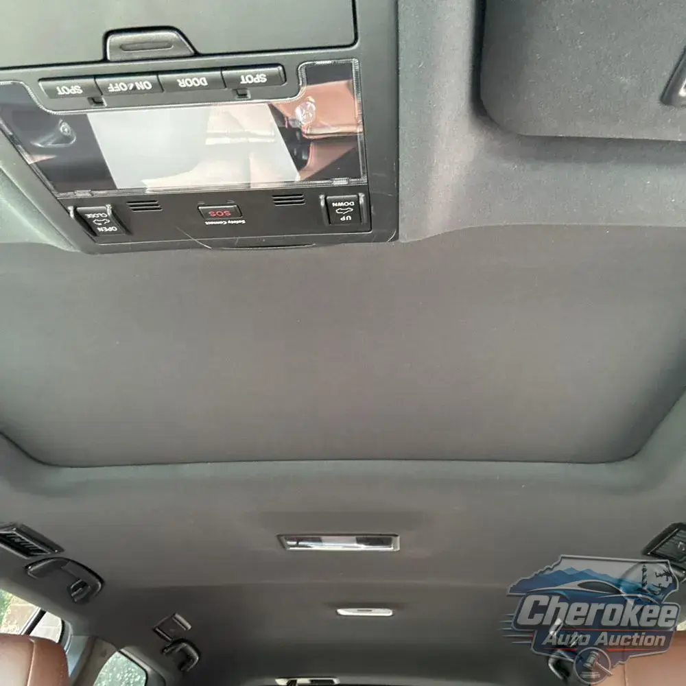 2019 Toyota Land Cruiser Base