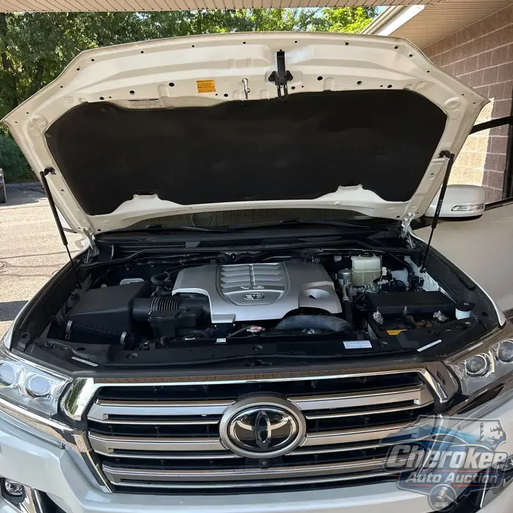 2019 Toyota Land Cruiser Base
