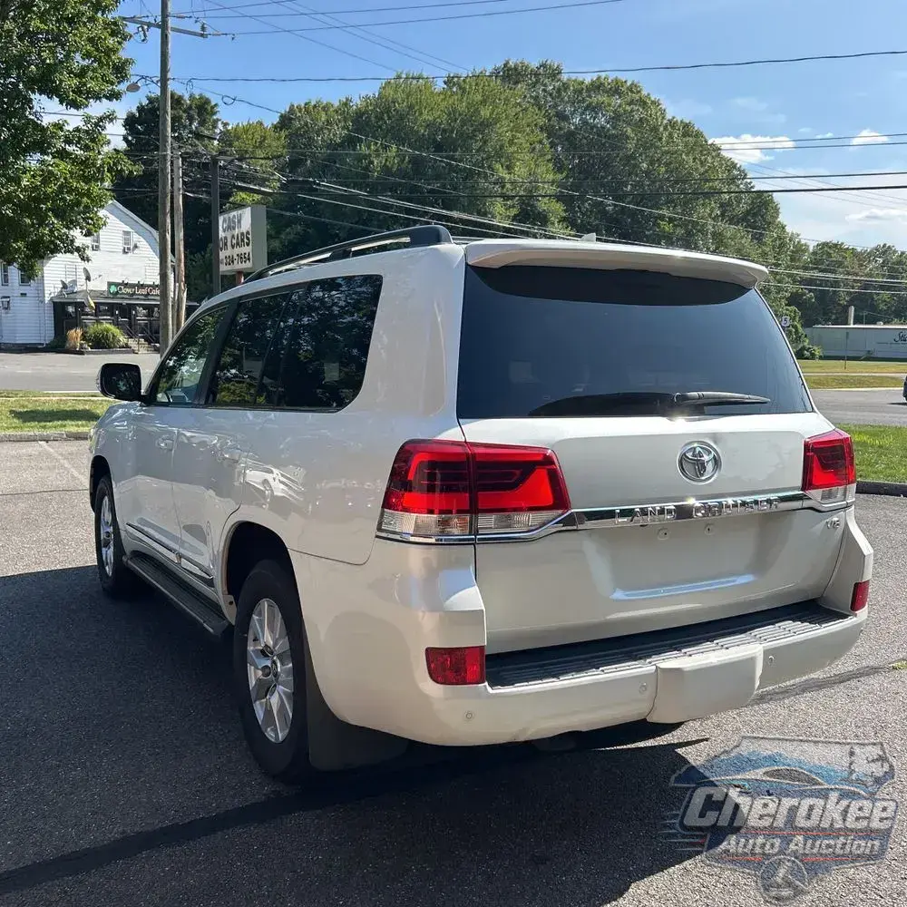 2019 Toyota Land Cruiser Base