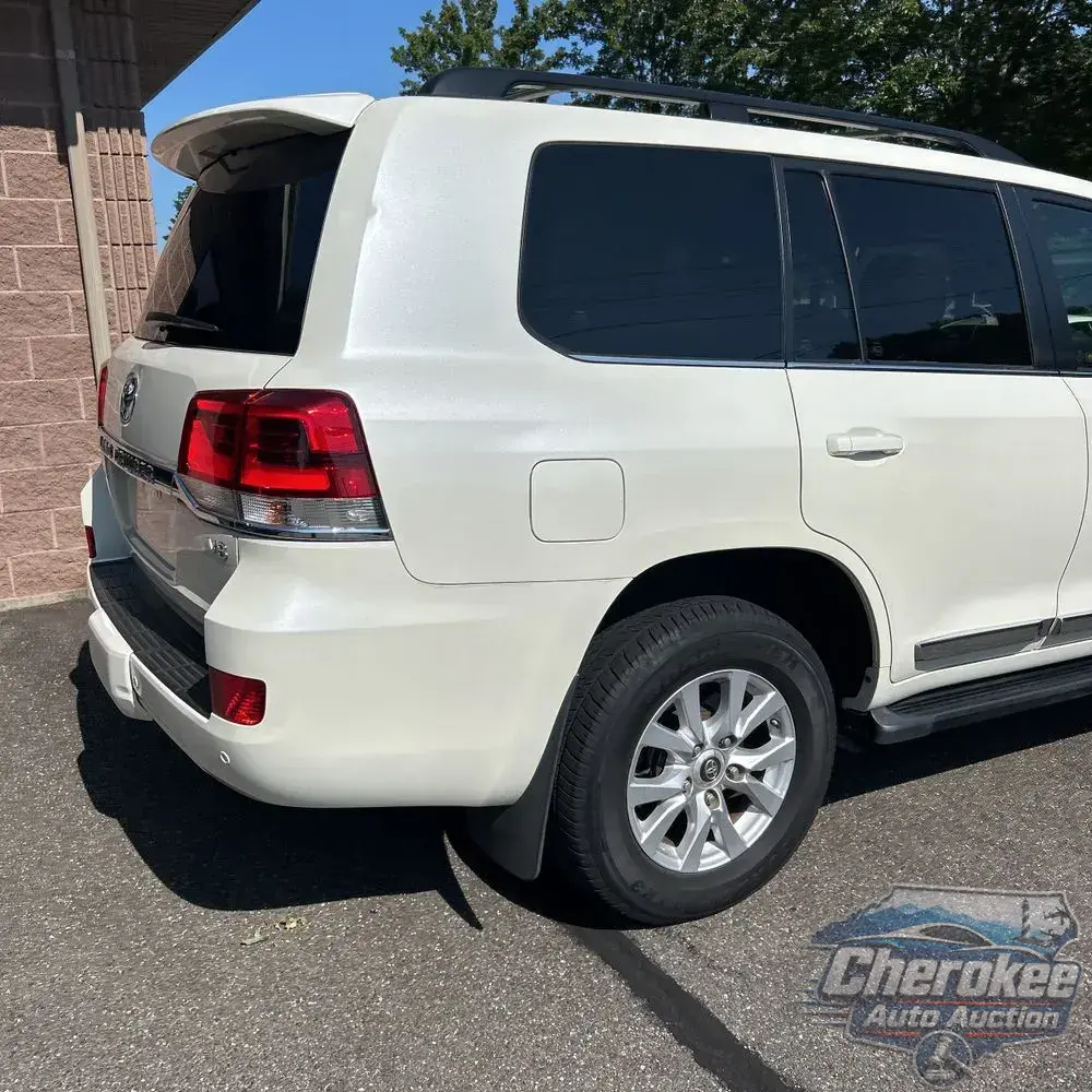2019 Toyota Land Cruiser Base