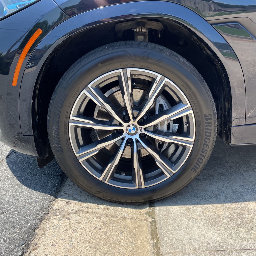 2025 BMW X6 XDrive40i