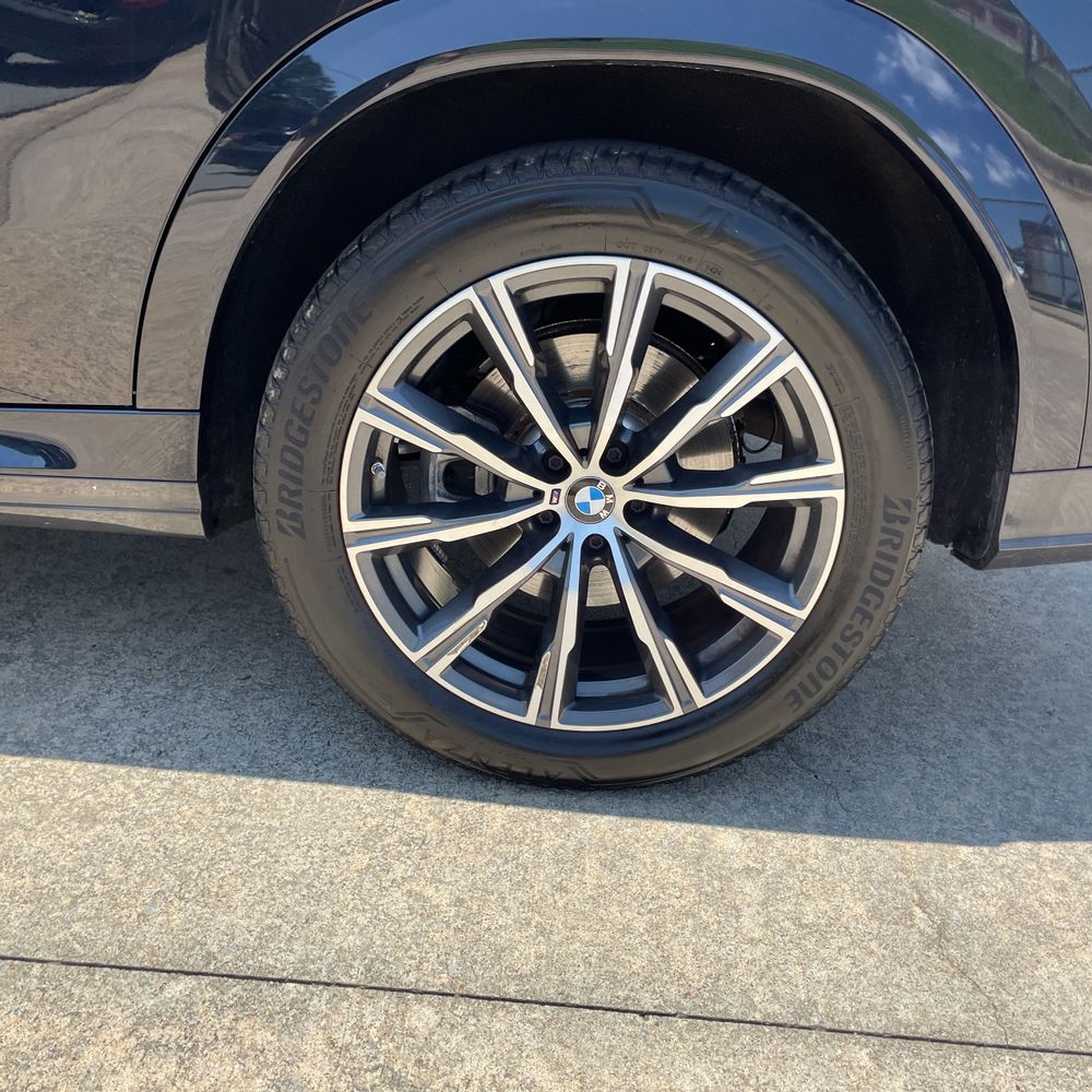 2025 BMW X6 XDrive40i