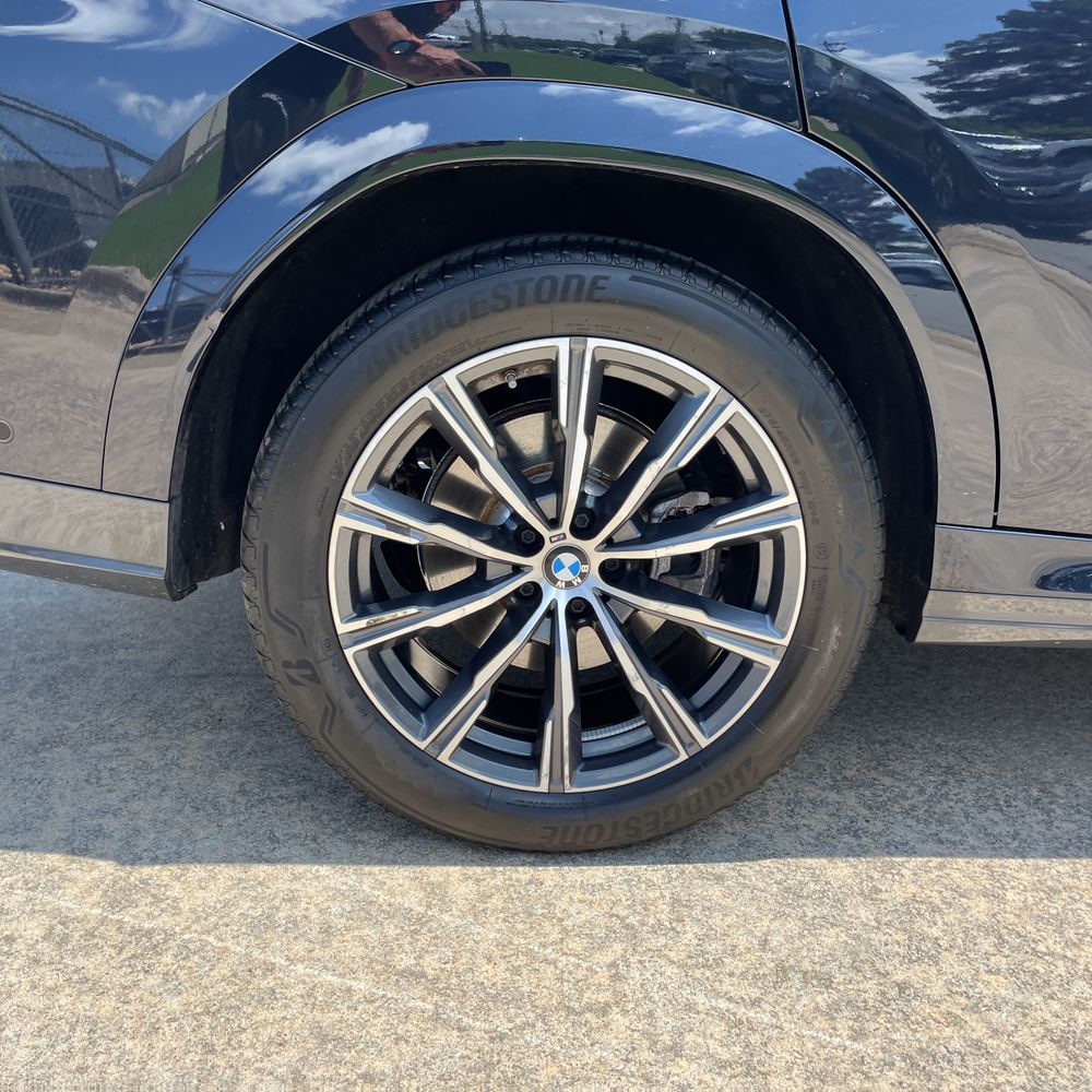 2025 BMW X6 XDrive40i