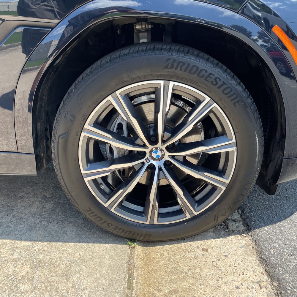 2025 BMW X6 XDrive40i