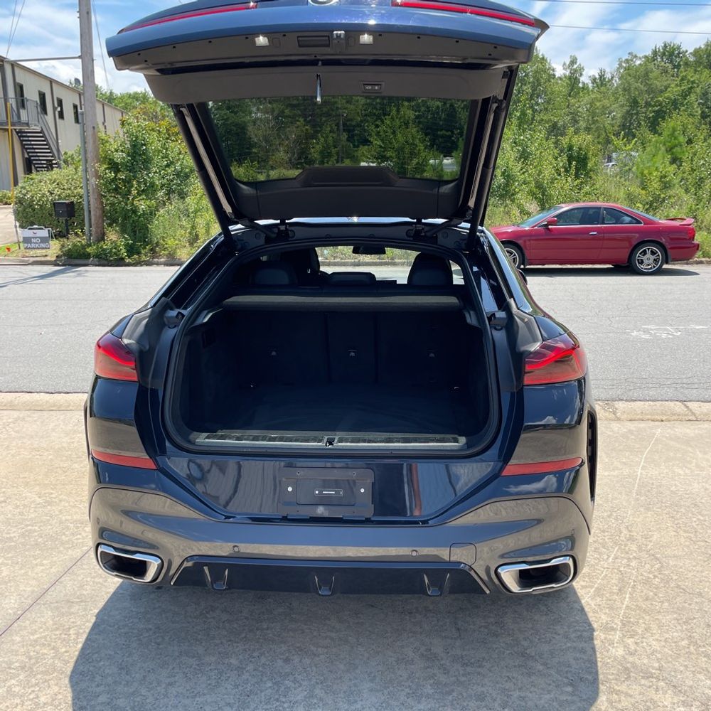 2025 BMW X6 XDrive40i