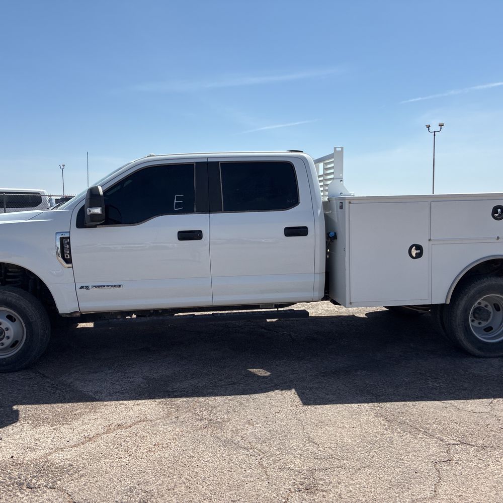 2022 Ford F-350 Super Duty XL