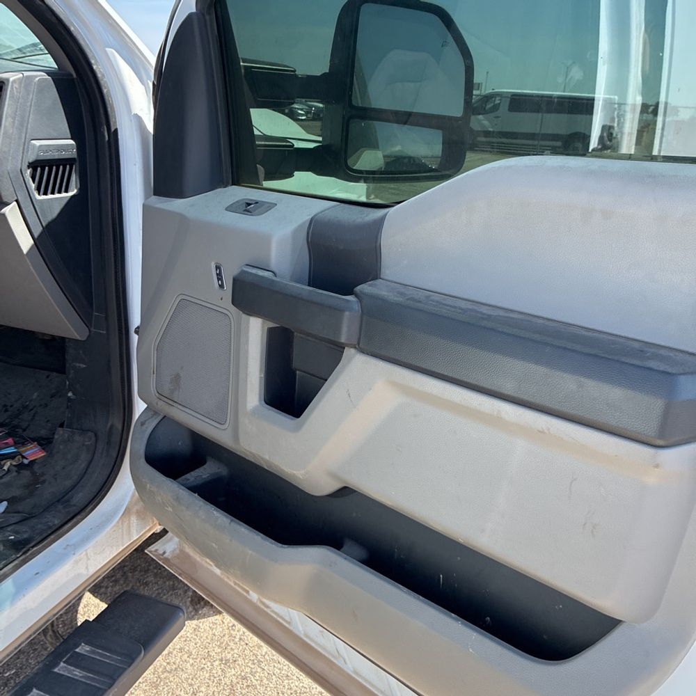 2022 Ford F-350 Super Duty XL
