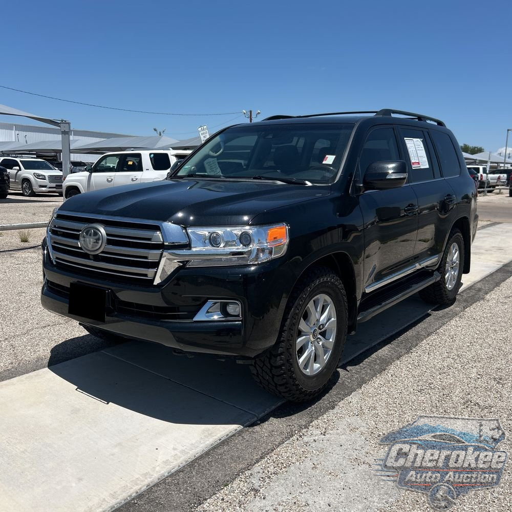 2016 Toyota Land Cruiser Base