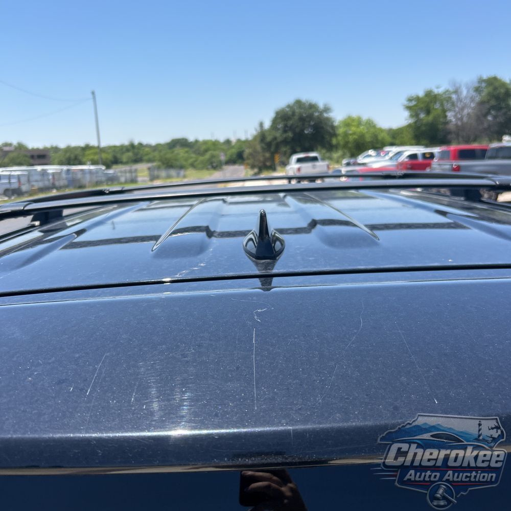 2016 Toyota Land Cruiser Base