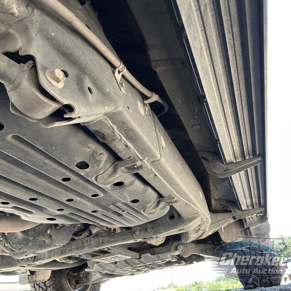 2016 Toyota Land Cruiser Base