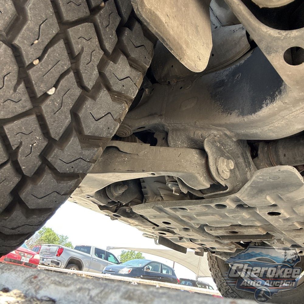 2016 Toyota Land Cruiser Base