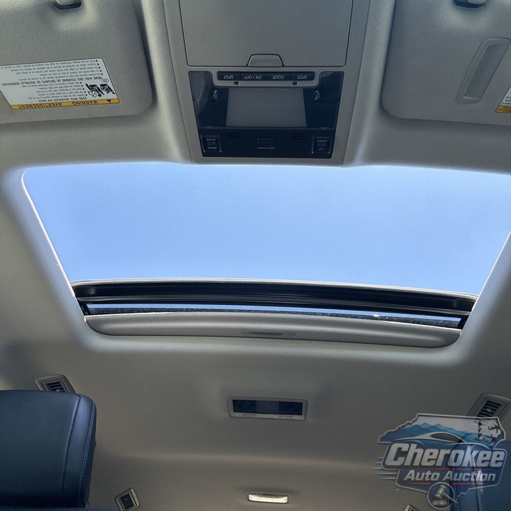 2016 Toyota Land Cruiser Base