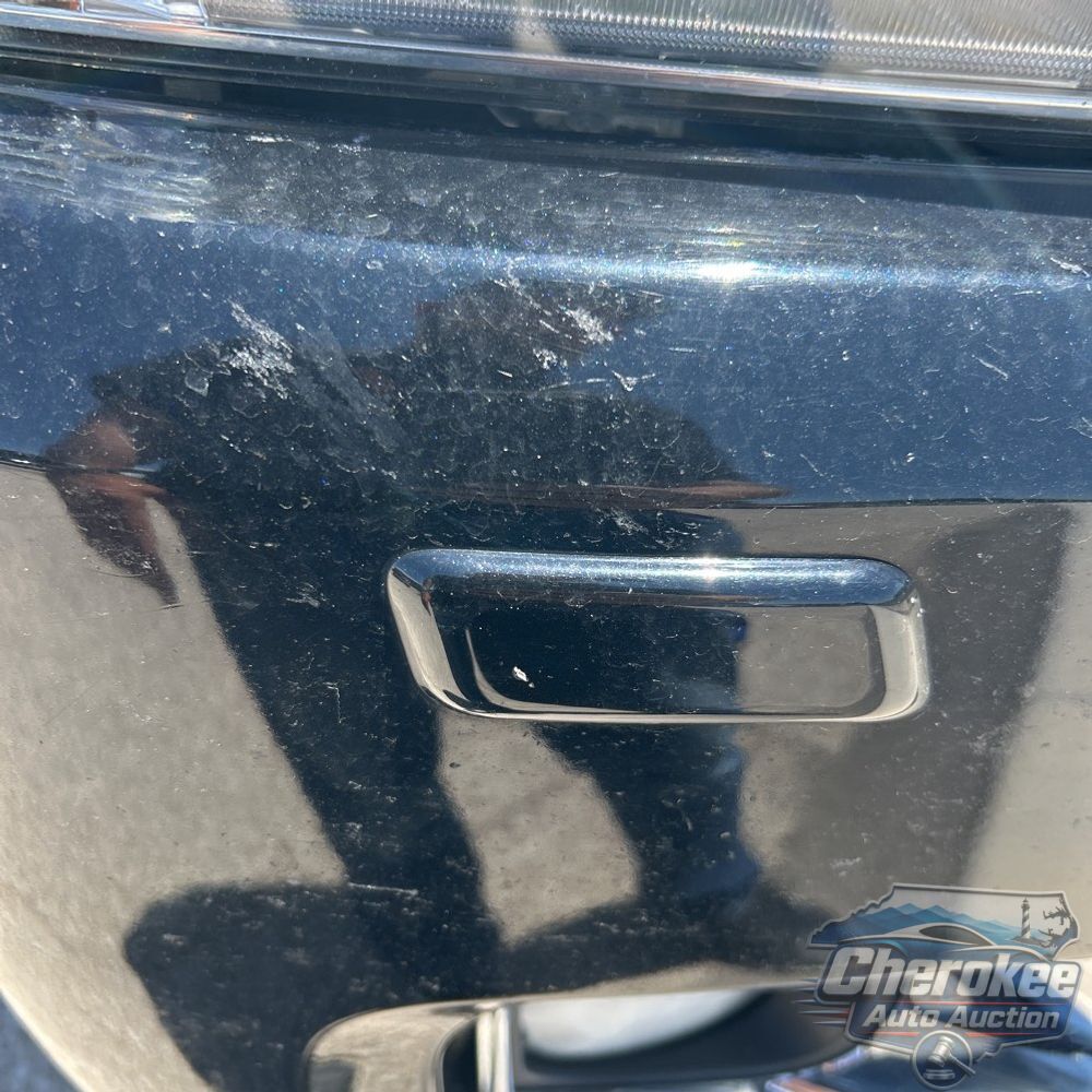2016 Toyota Land Cruiser Base
