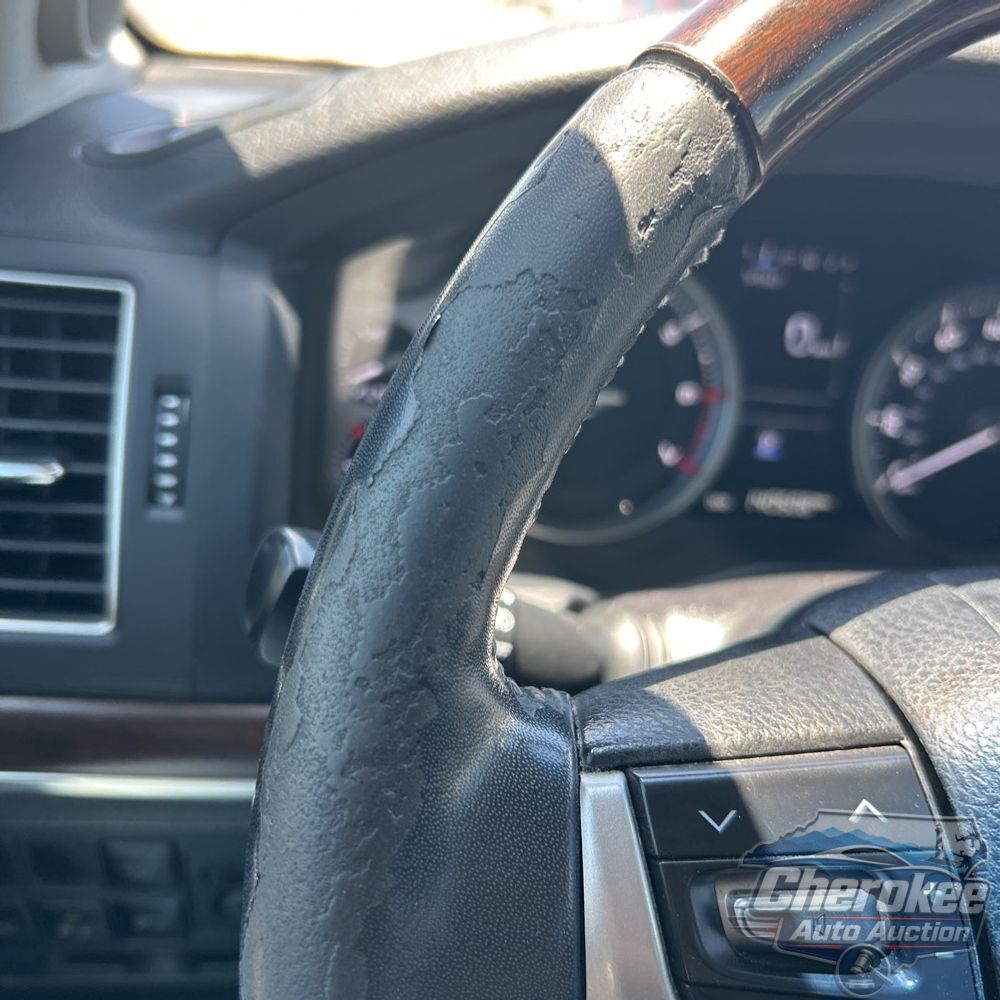 2016 Toyota Land Cruiser Base