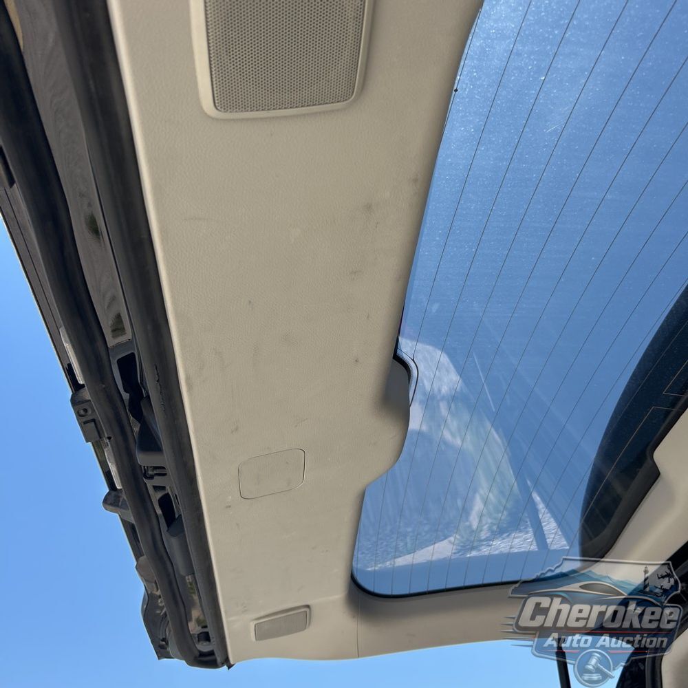 2016 Toyota Land Cruiser Base