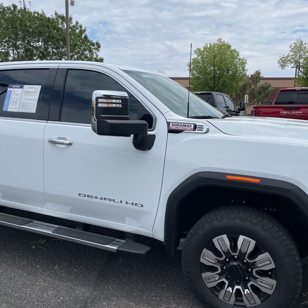 2024 GMC Sierra 2500HD Denali