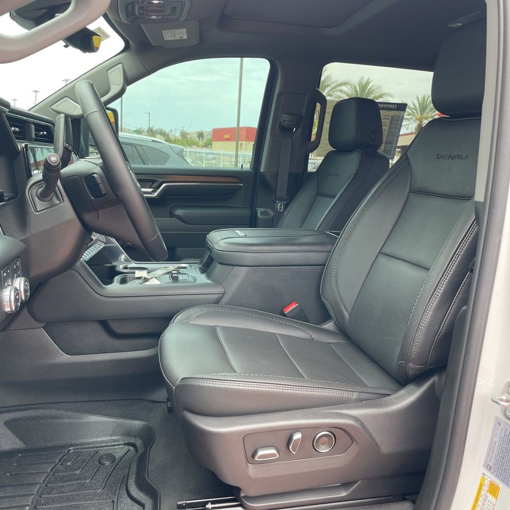 2024 GMC Sierra 2500HD Denali