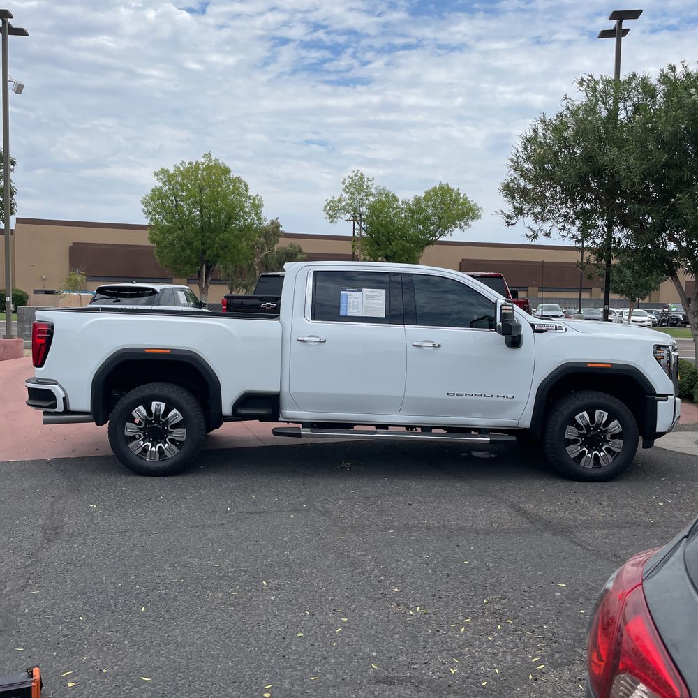 2024 GMC Sierra 2500HD Denali