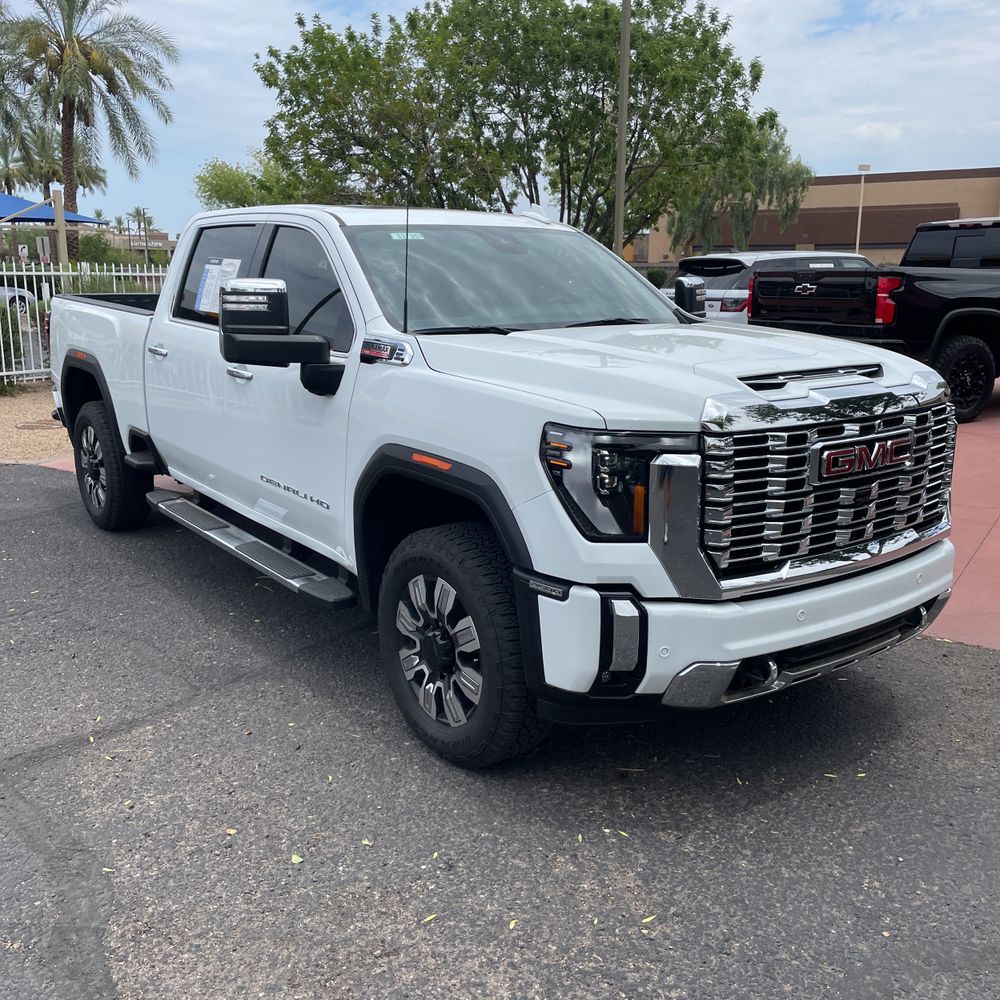 2024 GMC Sierra 2500HD Denali