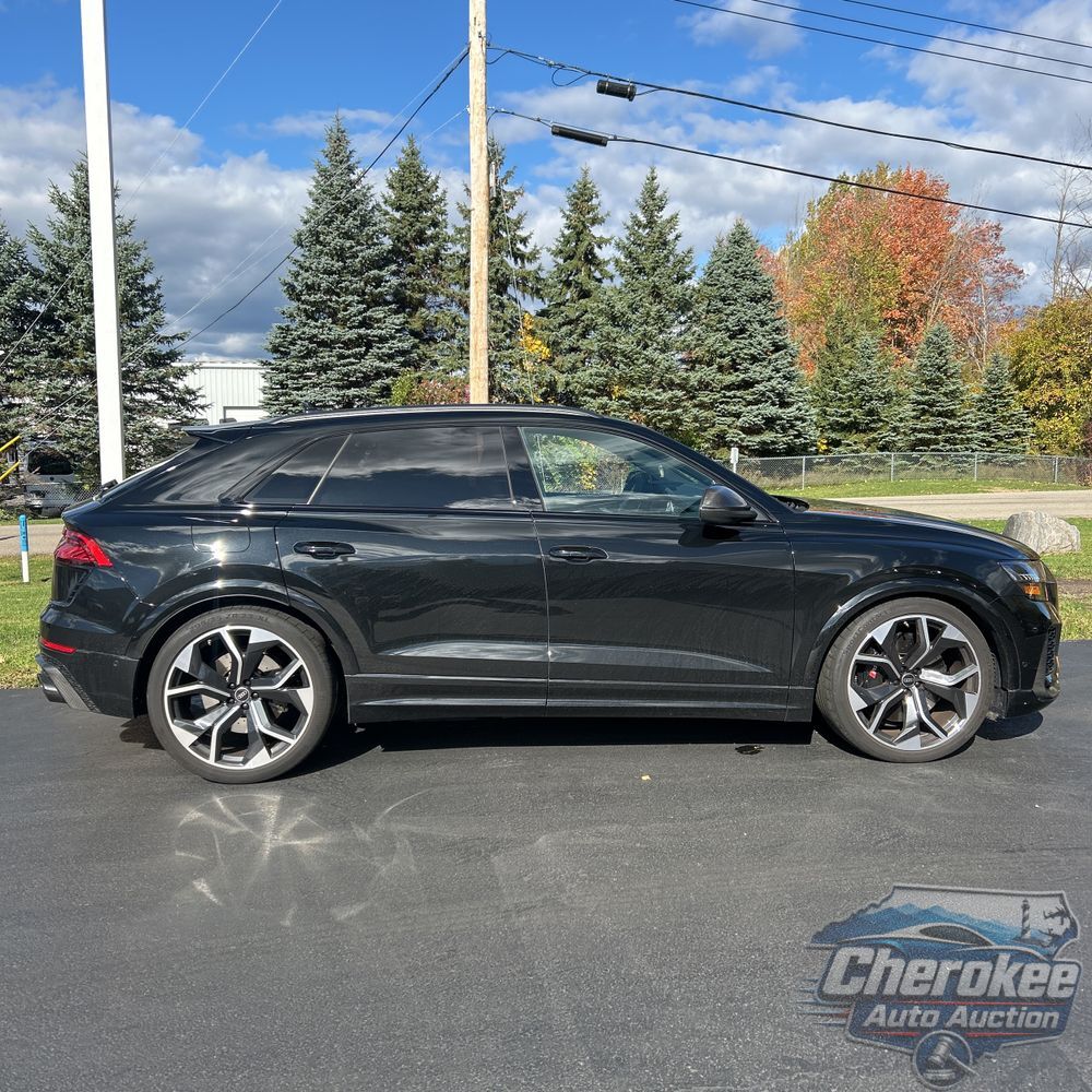 2024 Audi RS Q8 Base