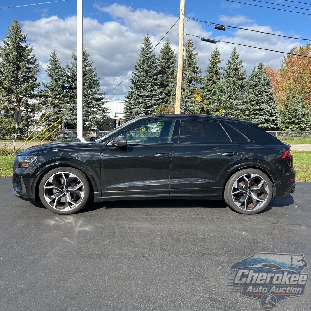 2024 Audi RS Q8 Base