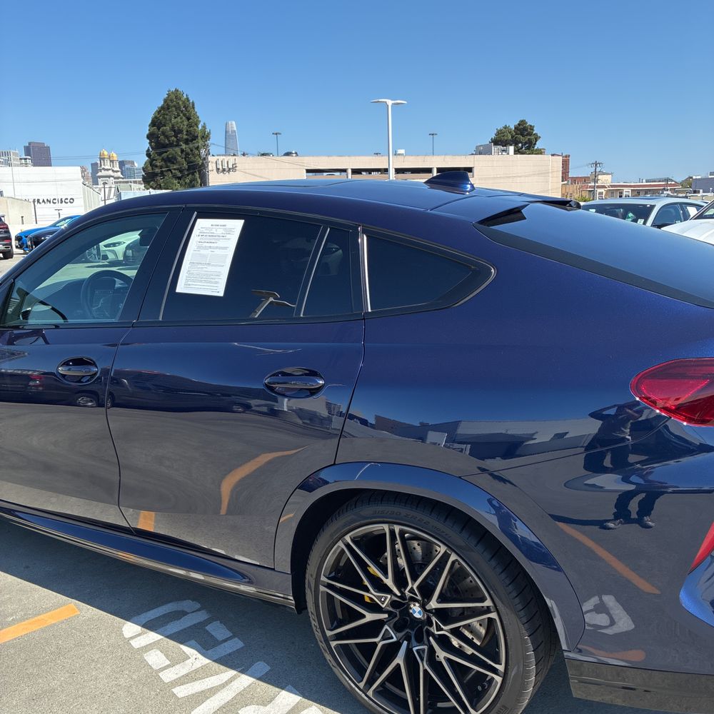 2022 BMW X6 M