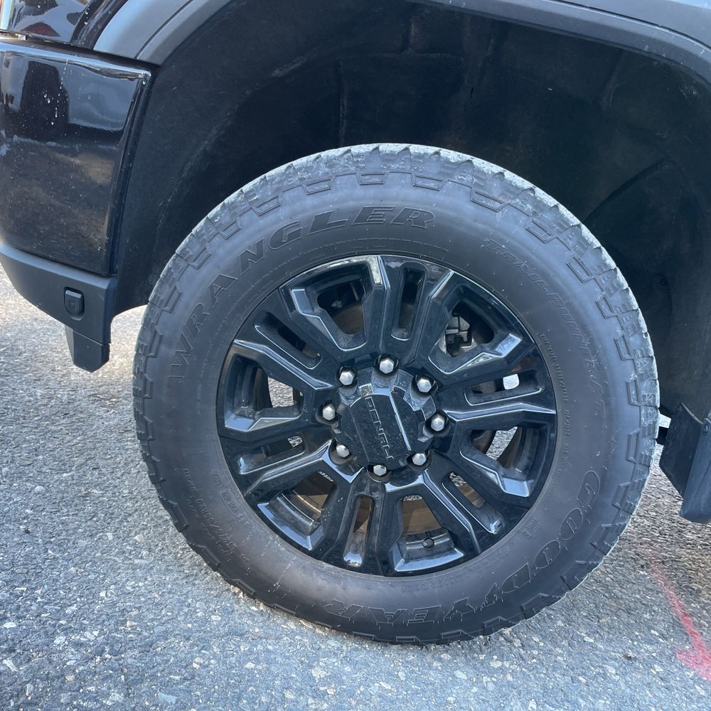 2023 GMC Sierra 3500HD Denali