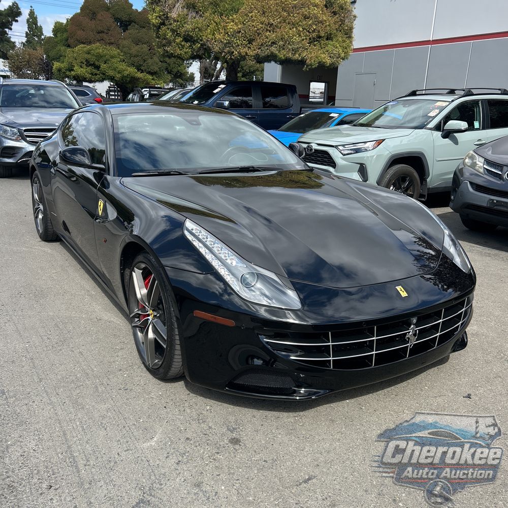 2012 Ferrari FF Base