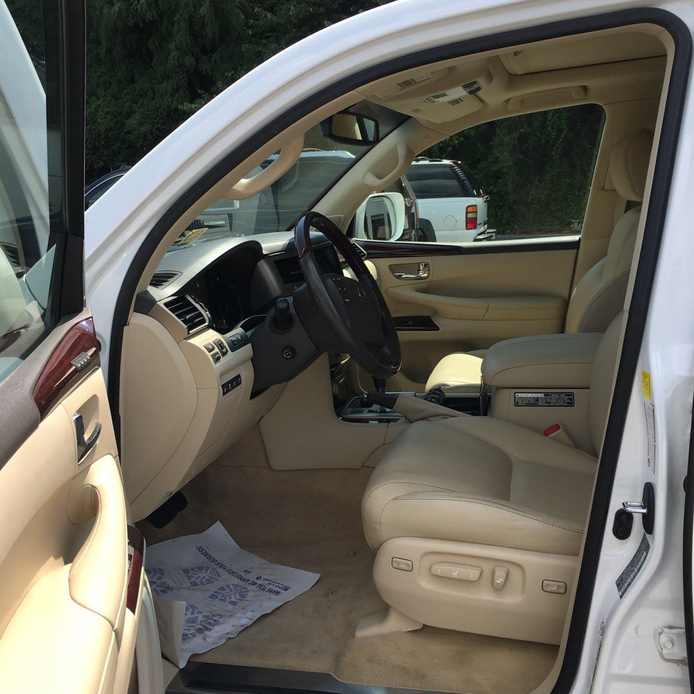 2015 Lexus LX 570