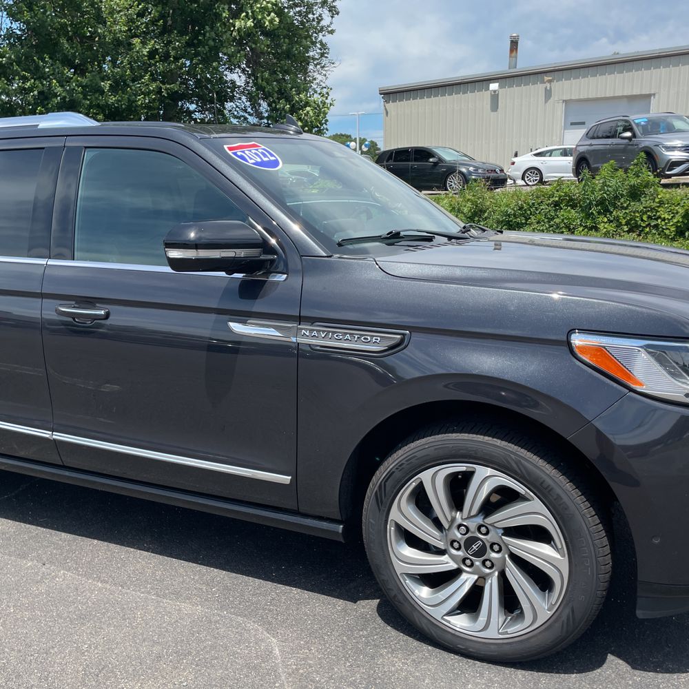 2022 Lincoln Navigator L Reserve