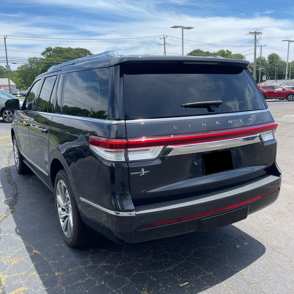 2022 Lincoln Navigator L Reserve