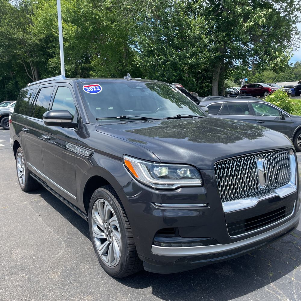 2022 Lincoln Navigator L Reserve