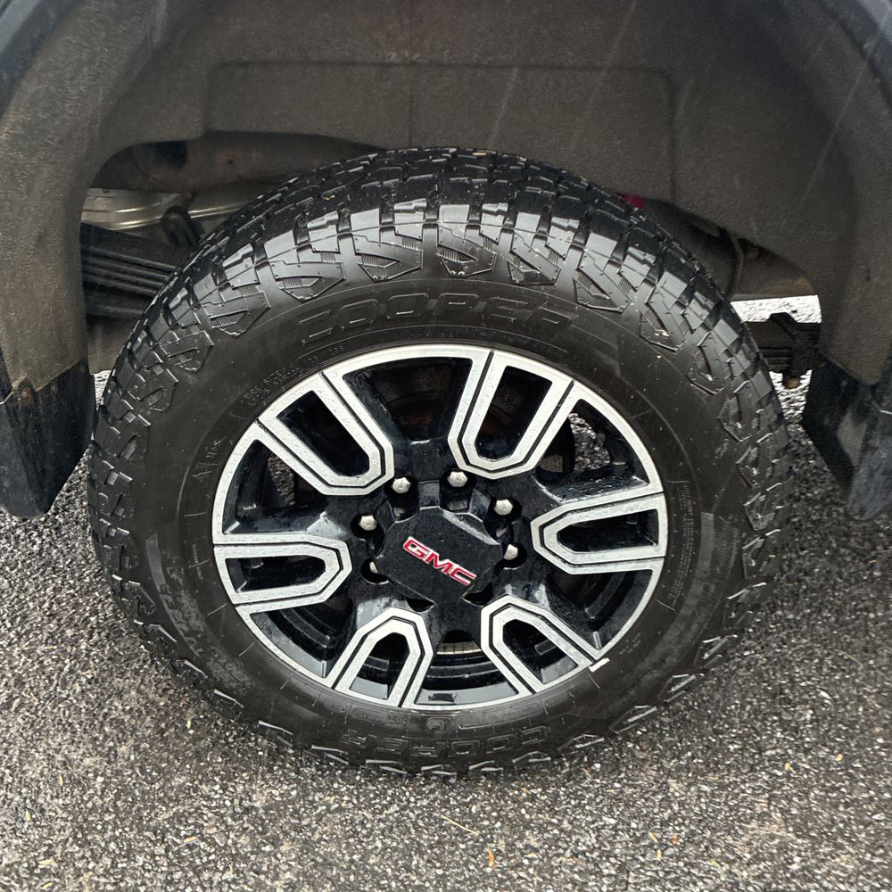 2023 GMC Sierra 2500HD AT4