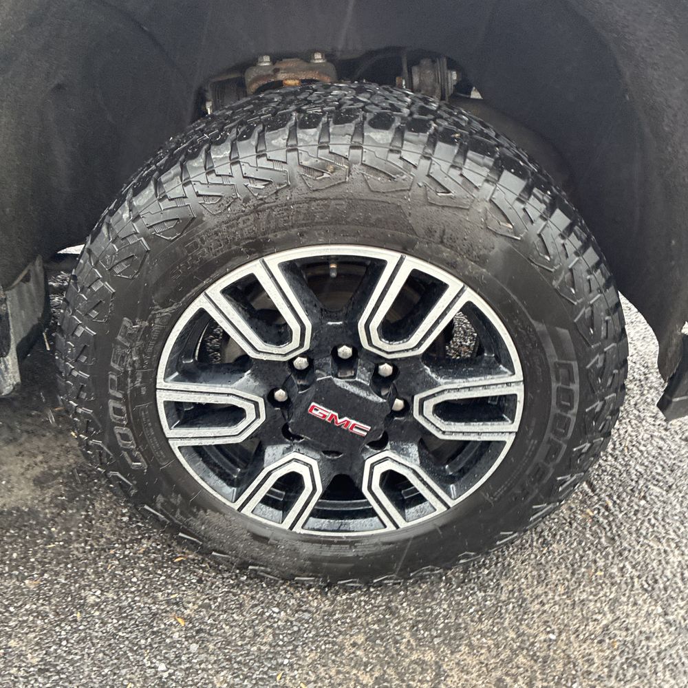 2023 GMC Sierra 2500HD AT4
