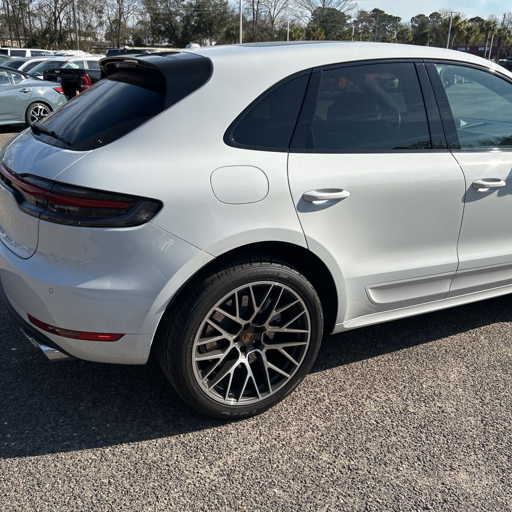 2021 Porsche Macan Turbo