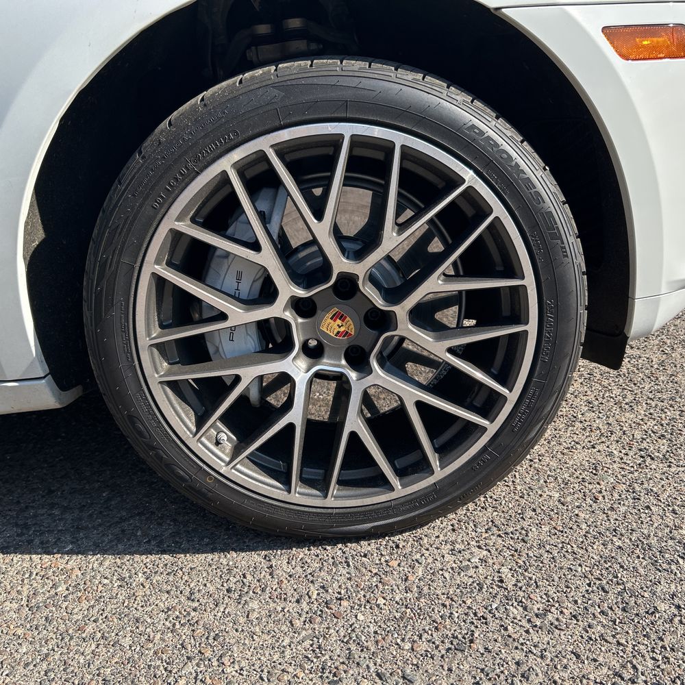 2021 Porsche Macan Turbo