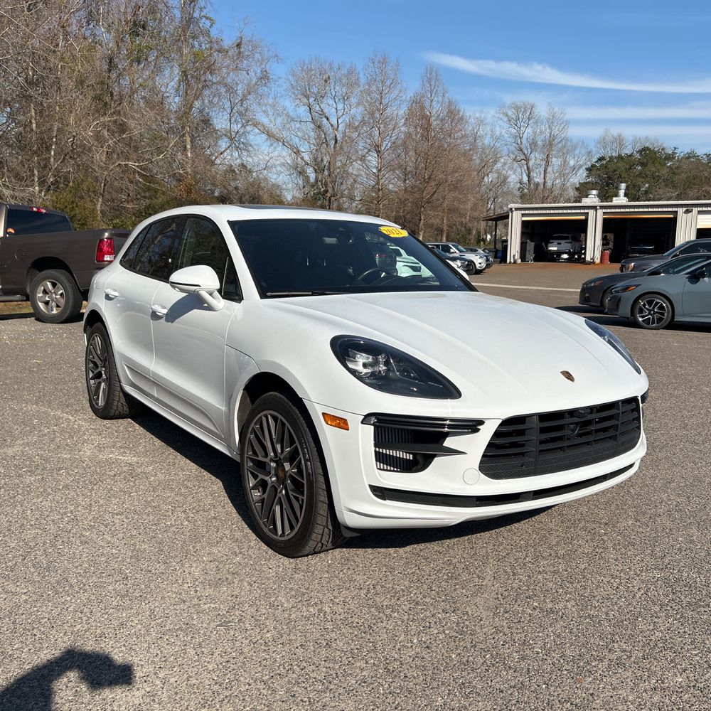 2021 Porsche Macan Turbo