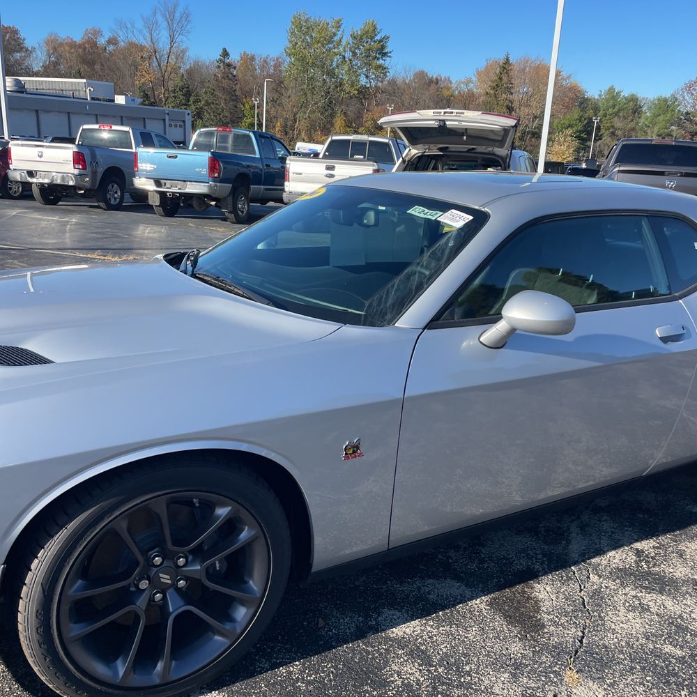 2023 Dodge Challenger R/T SCAT PACK