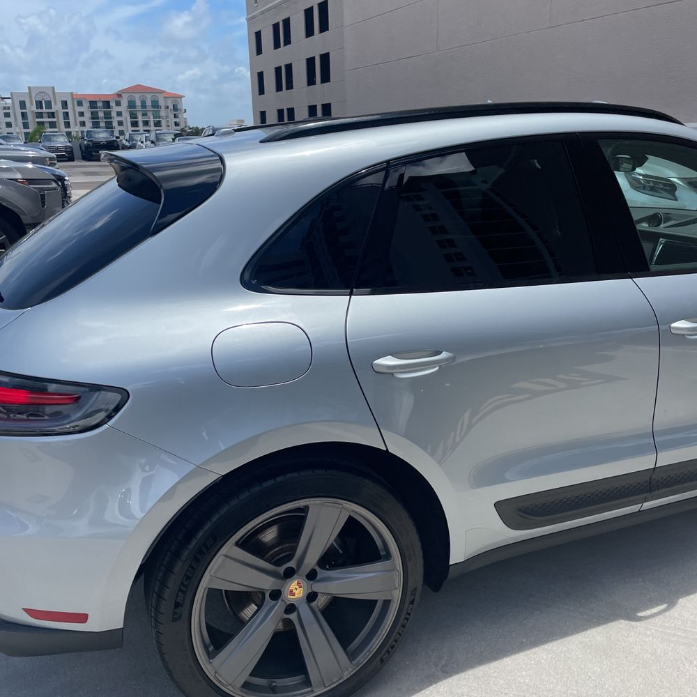 2024 Porsche Macan Base