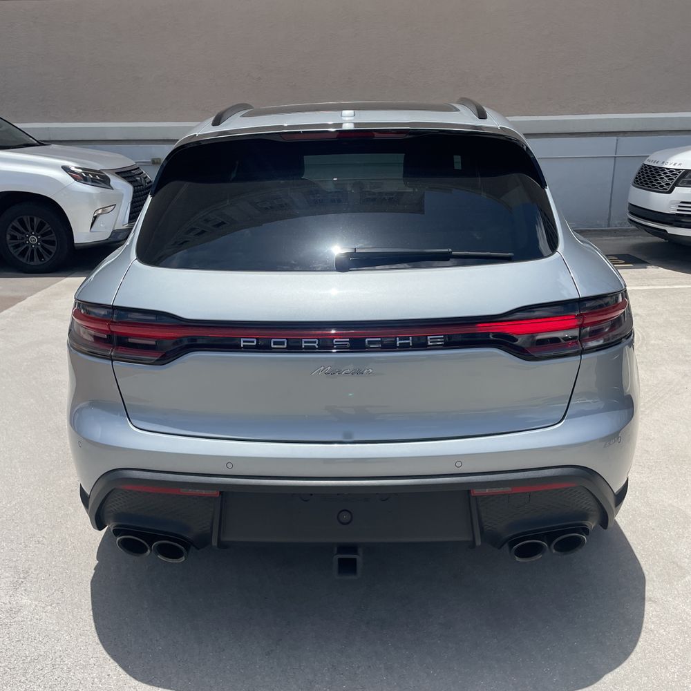 2024 Porsche Macan Base