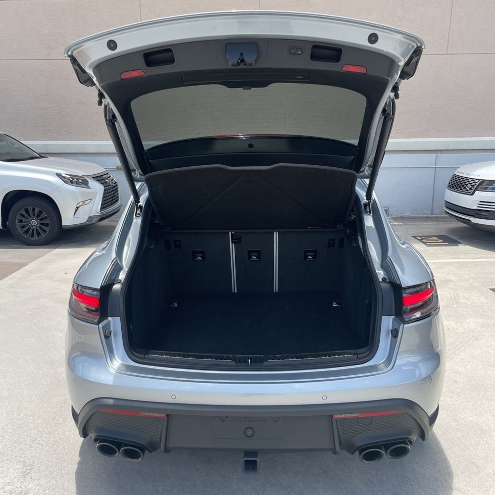 2024 Porsche Macan Base