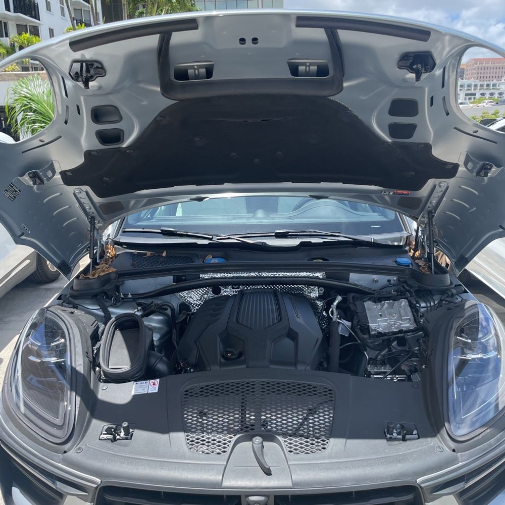 2024 Porsche Macan Base
