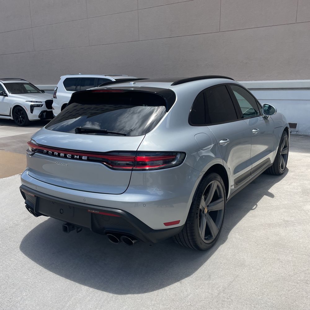 2024 Porsche Macan Base
