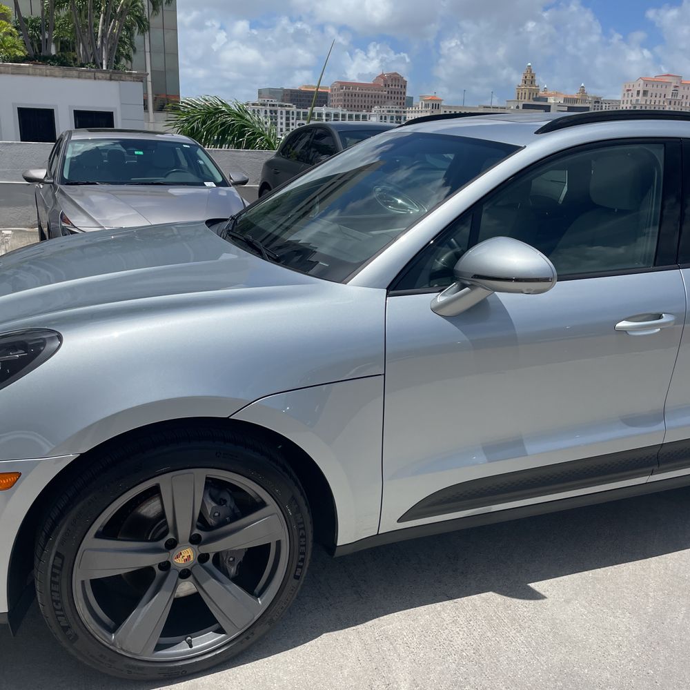 2024 Porsche Macan Base
