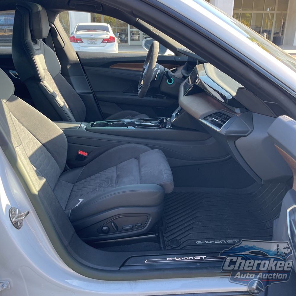 2023 Audi e-tron GT Prestige