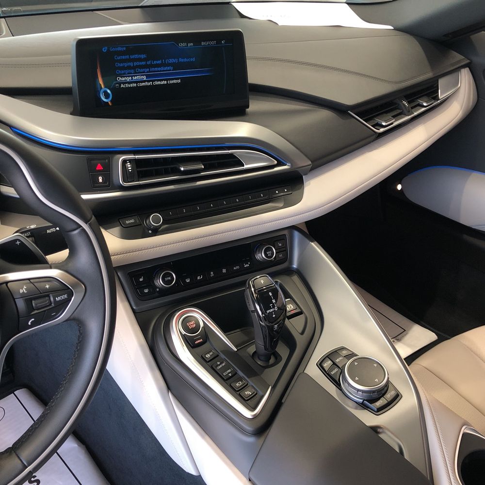 2015 BMW i8